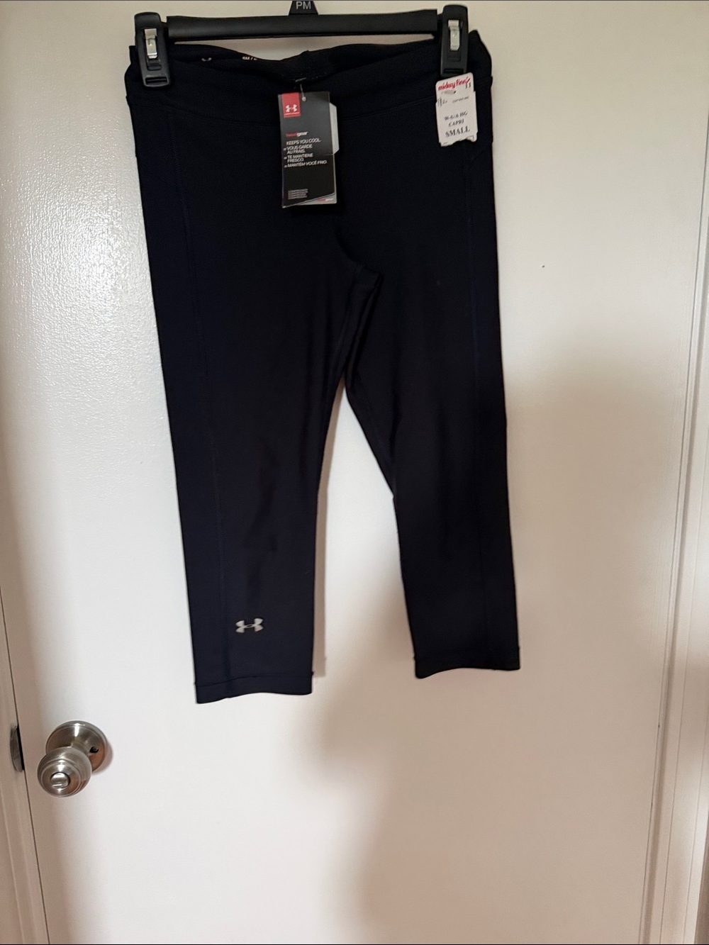 Under Armour Black Capri Workout Leggings with Branded Tag